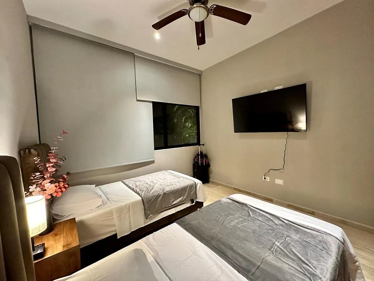 Tuscania Modern Luxe - Temozon Apt On First Floor Merida Apartment